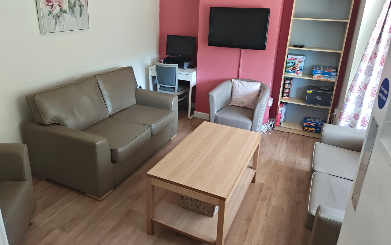 Beechley Drive Living Room (3)
