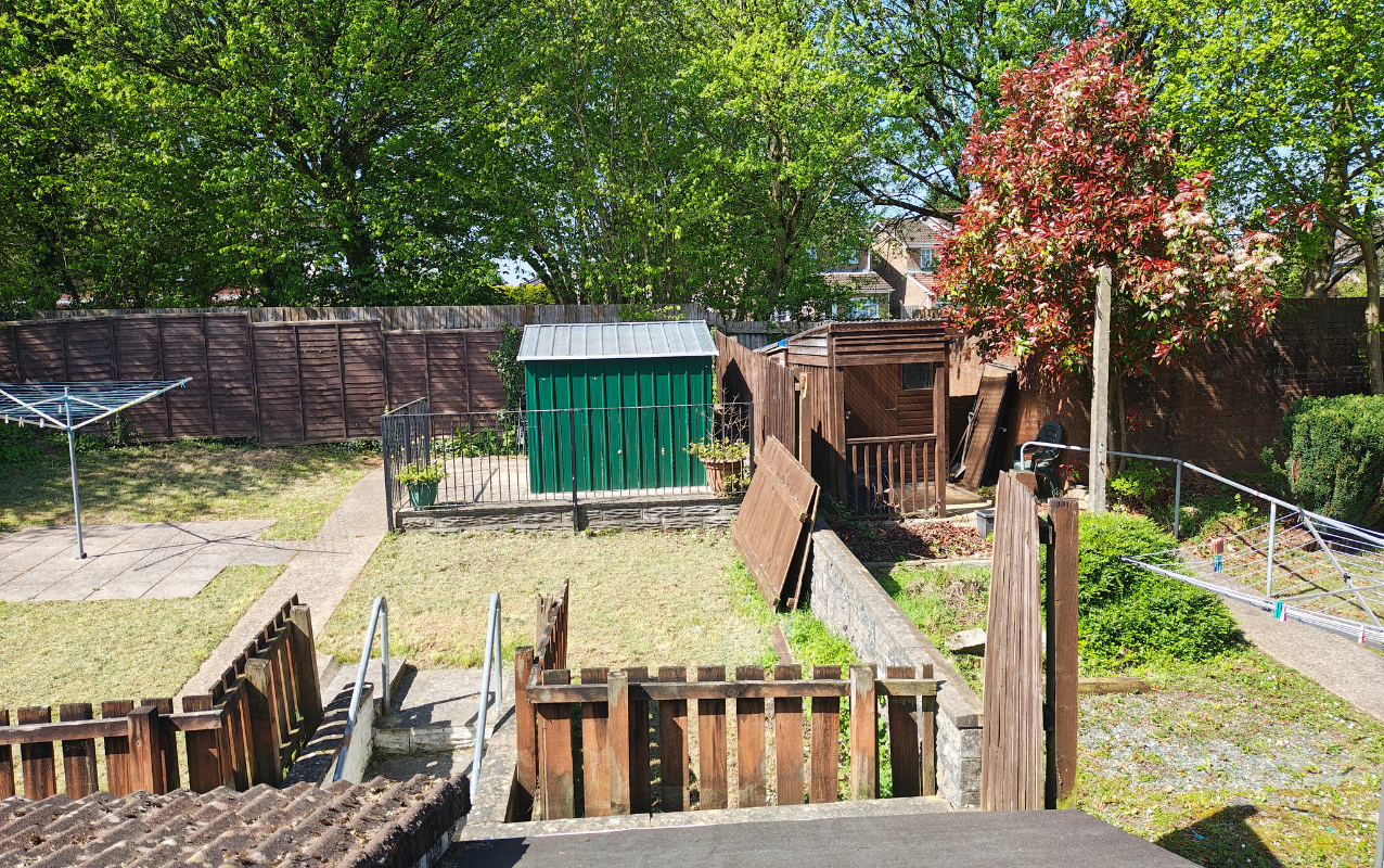 Beechley Drive Garden Area (3)